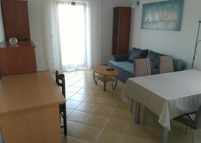 With Parking Space - Diklo, - 13982 Lägenhet *